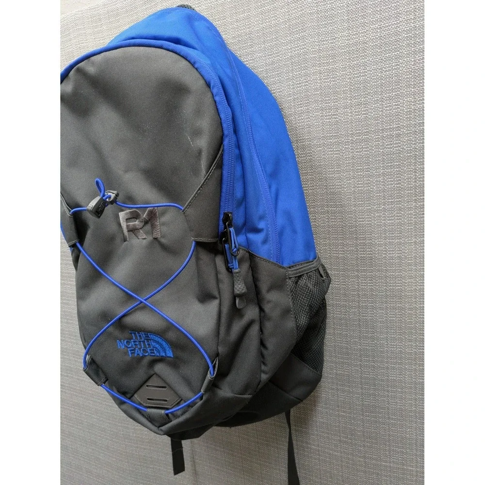 The North Face Gray Blue Backpack Soft Case Adjustable Straps Men School Daypack